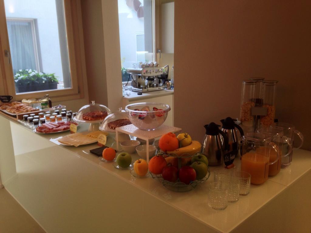 Borgoleoni 18 - Room And Breakfast Ferrare Extérieur photo