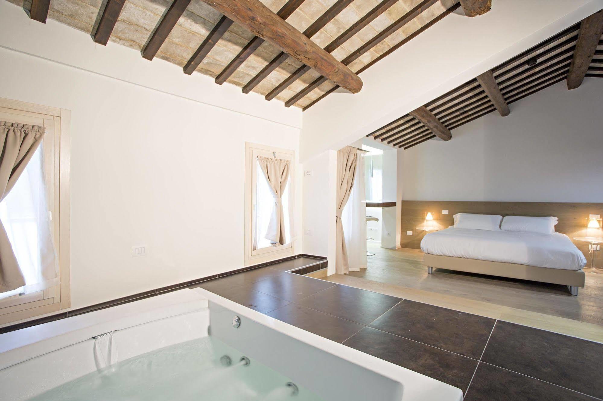 Borgoleoni 18 - Room And Breakfast Ferrare Extérieur photo